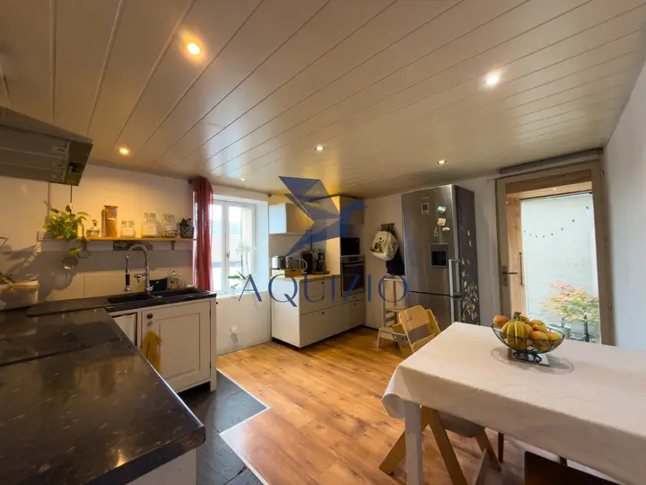 Maison de village de 108m2 habitables sur 4 niveaux au coeur de Viuz-en-Sallaz