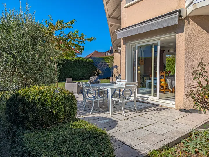 Villa 4 chambres au calme absolu à Broÿs