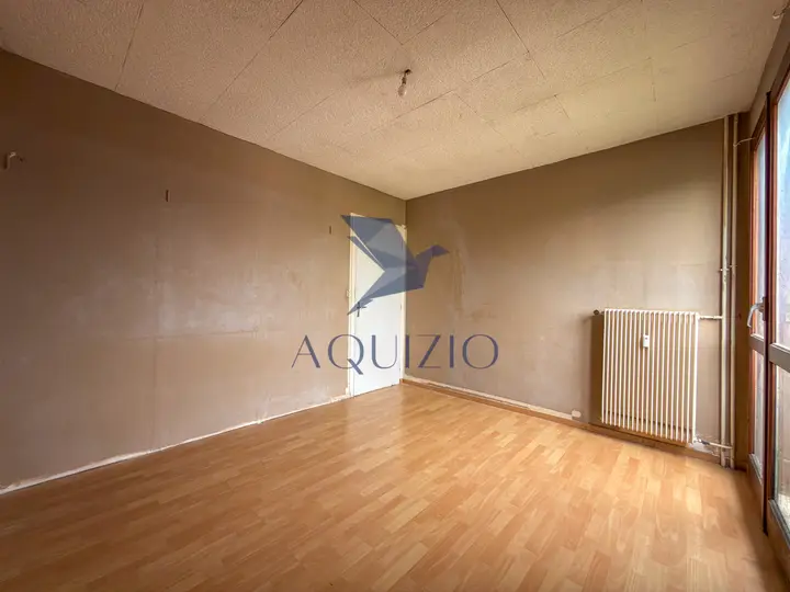 T3 de 80 m2 avec beaux volumes et fort potentiel sur Bonneville — photo 4